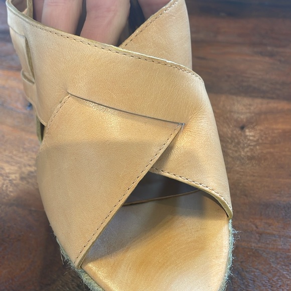 Ava & Aiden wedge sandles, nude leather, size 6. - Picture 9 of 9